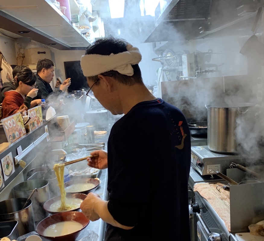 i-chi-jo noodles chef