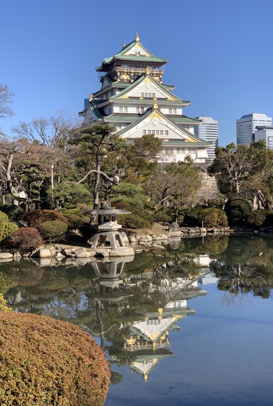 osaka castle outside