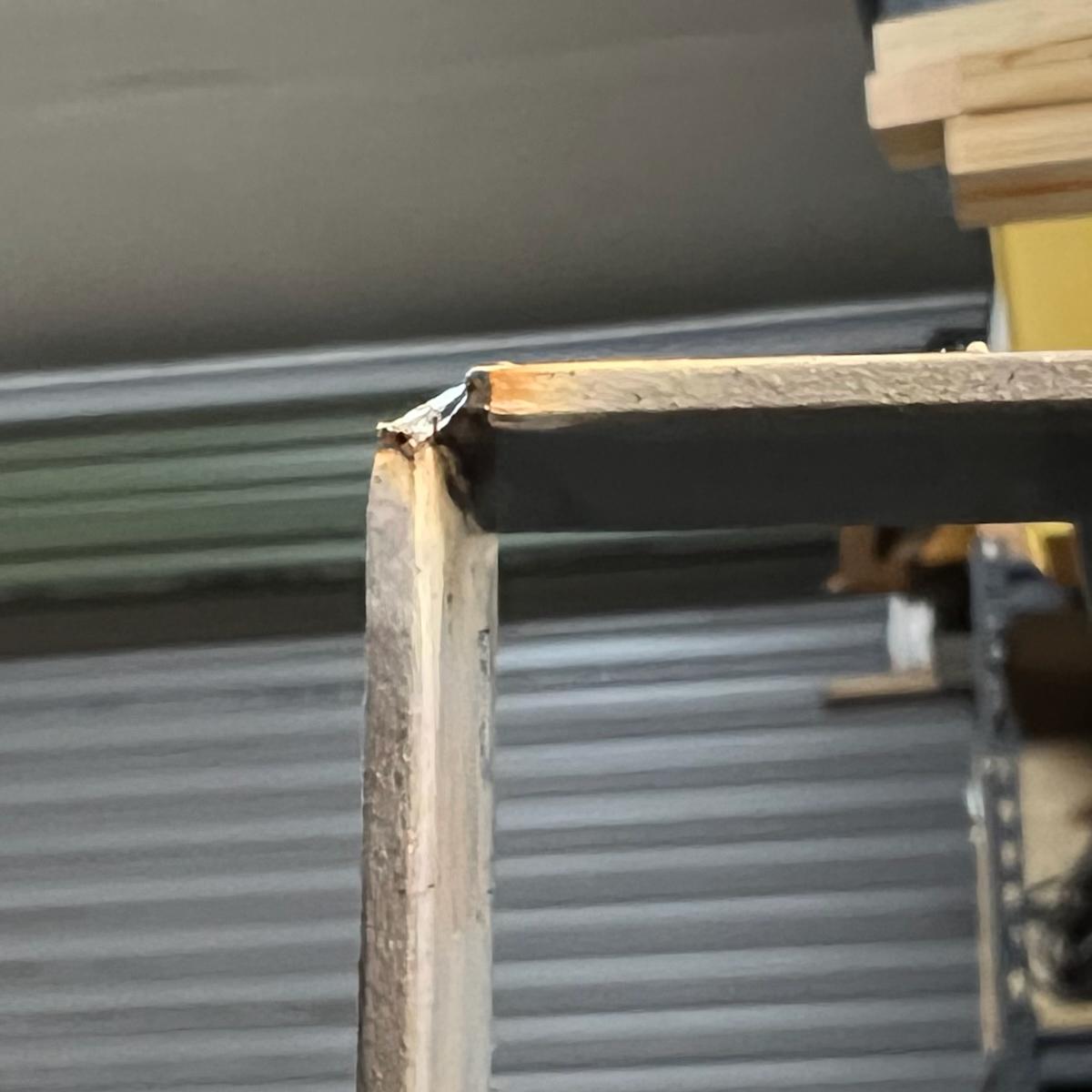 Side View - Yep, no penetration at all.